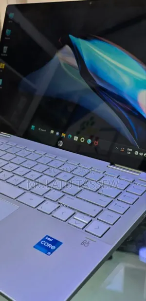 New Laptop HP Pavilion 13 X360 8GB Intel Core i5 SSD 512GB