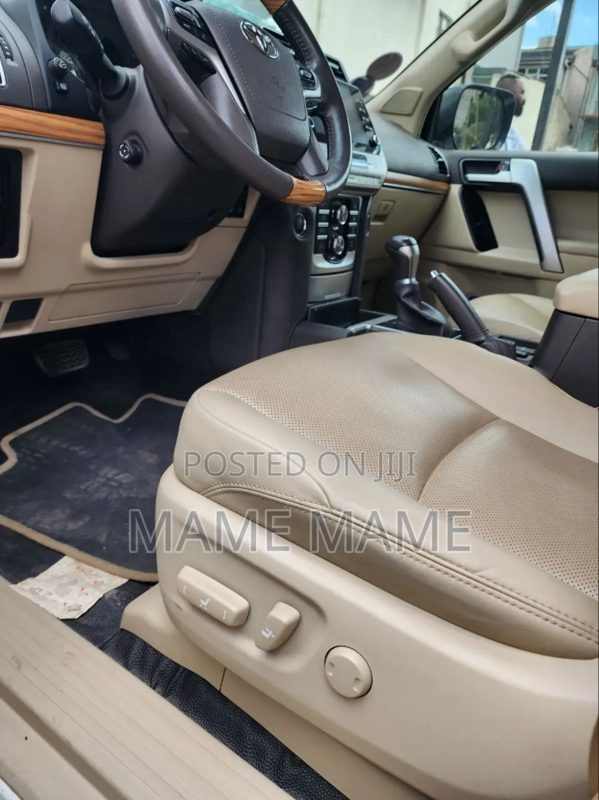 New Toyota Hilux 2022 Gray