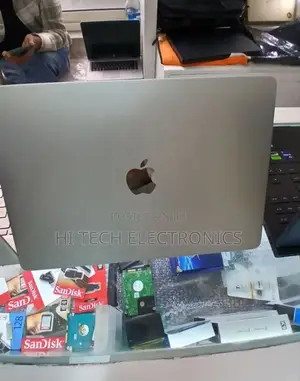 New Laptop Apple MacBook Air 2022 M2 8GB Apple M2 SSD 256GB