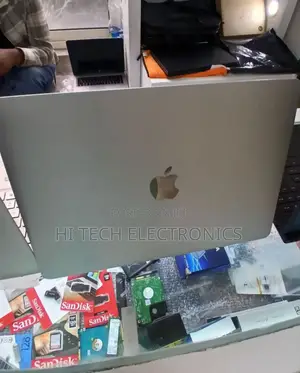 New Laptop Apple MacBook Air 2022 M2 8GB Apple M2 SSD 256GB