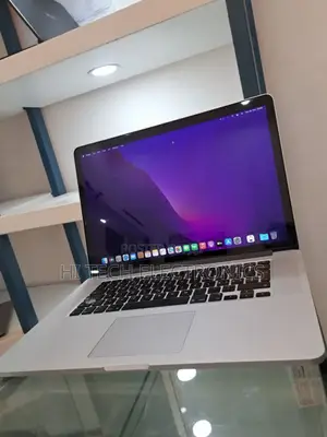 Photo - New Laptop Apple MacBook 2015 16GB Intel Core I7 SSD 256GB