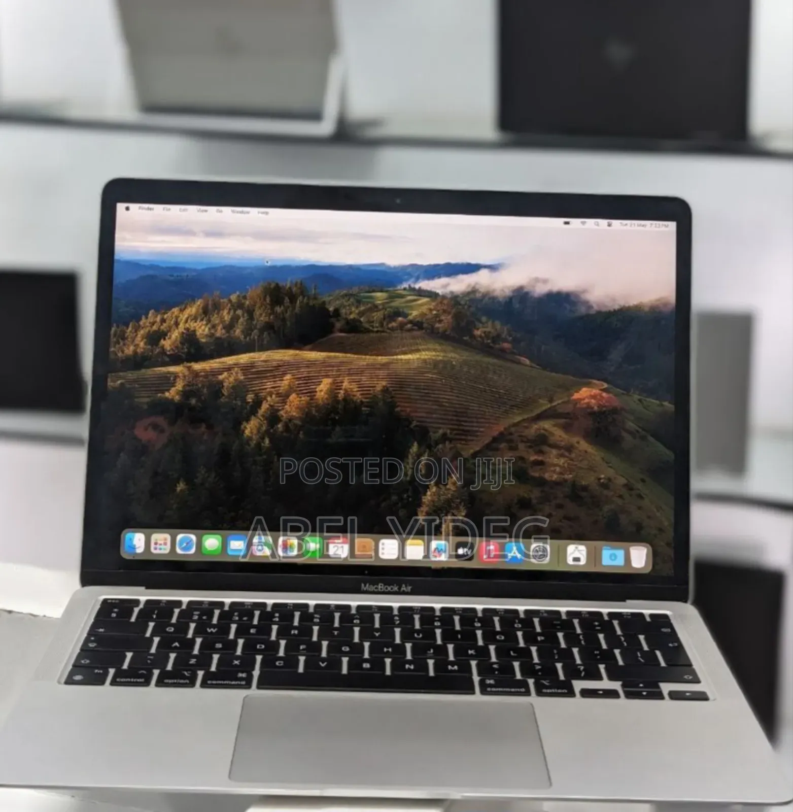 New Laptop Apple MacBook Air 2020 M1 16GB Apple M1 SSD 512GB