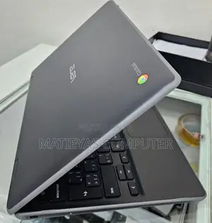 Photo - New Laptop Asus 4GB Intel SSD 640GB