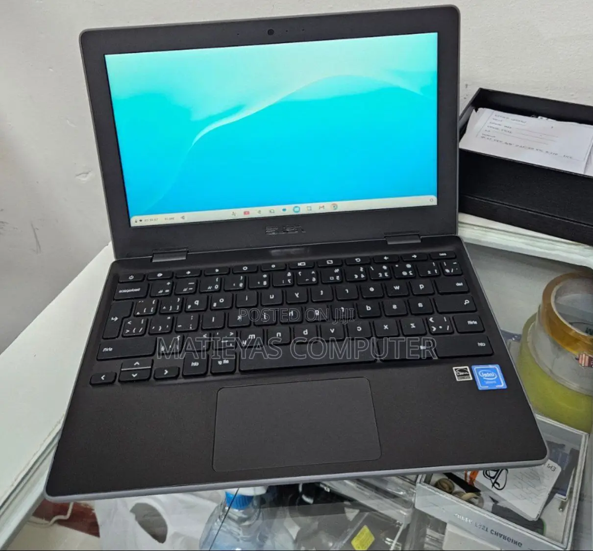 New Laptop Asus 4GB Intel SSD 640GB