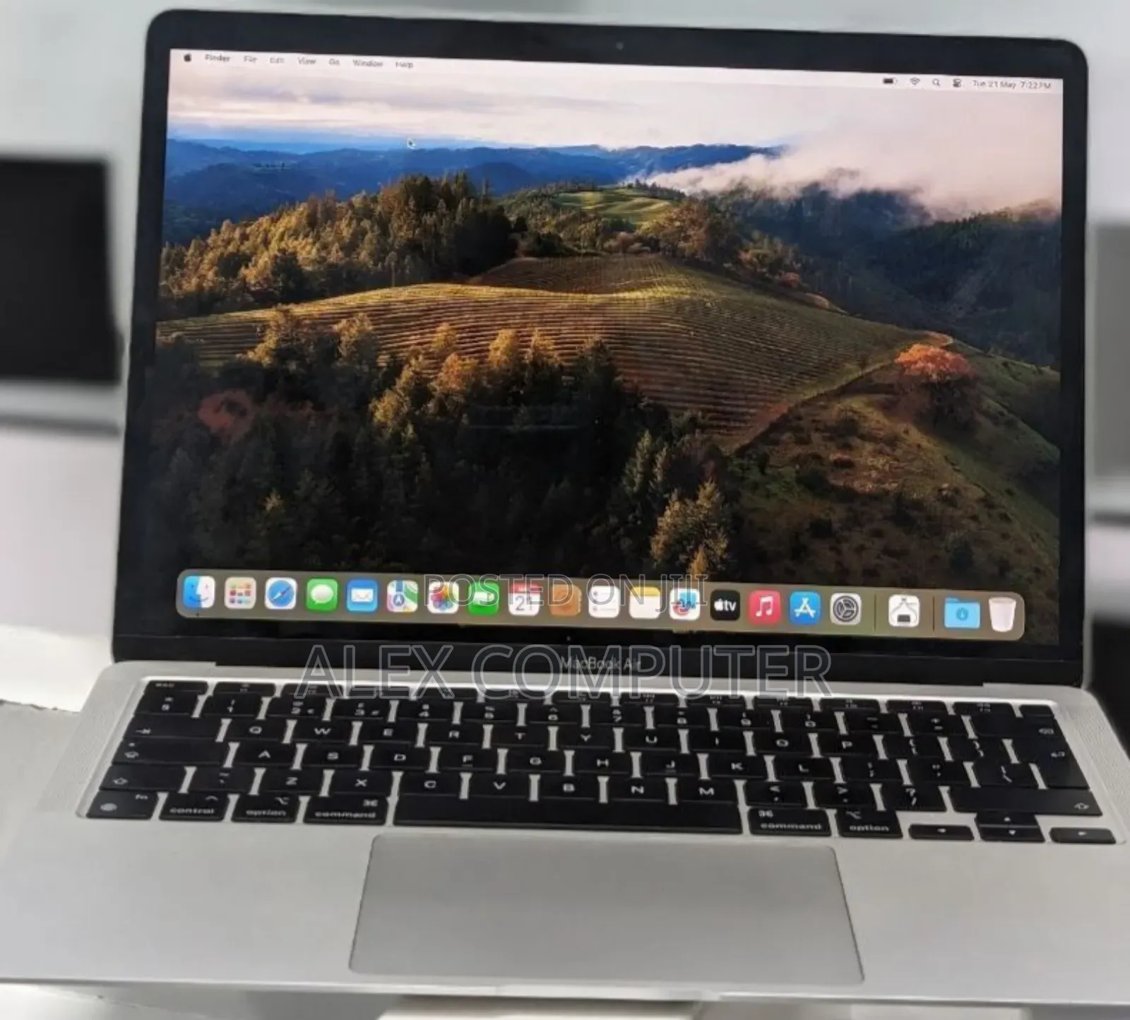 New Laptop Apple MacBook Air 2020 M1 16GB Apple M1 SSD 512GB