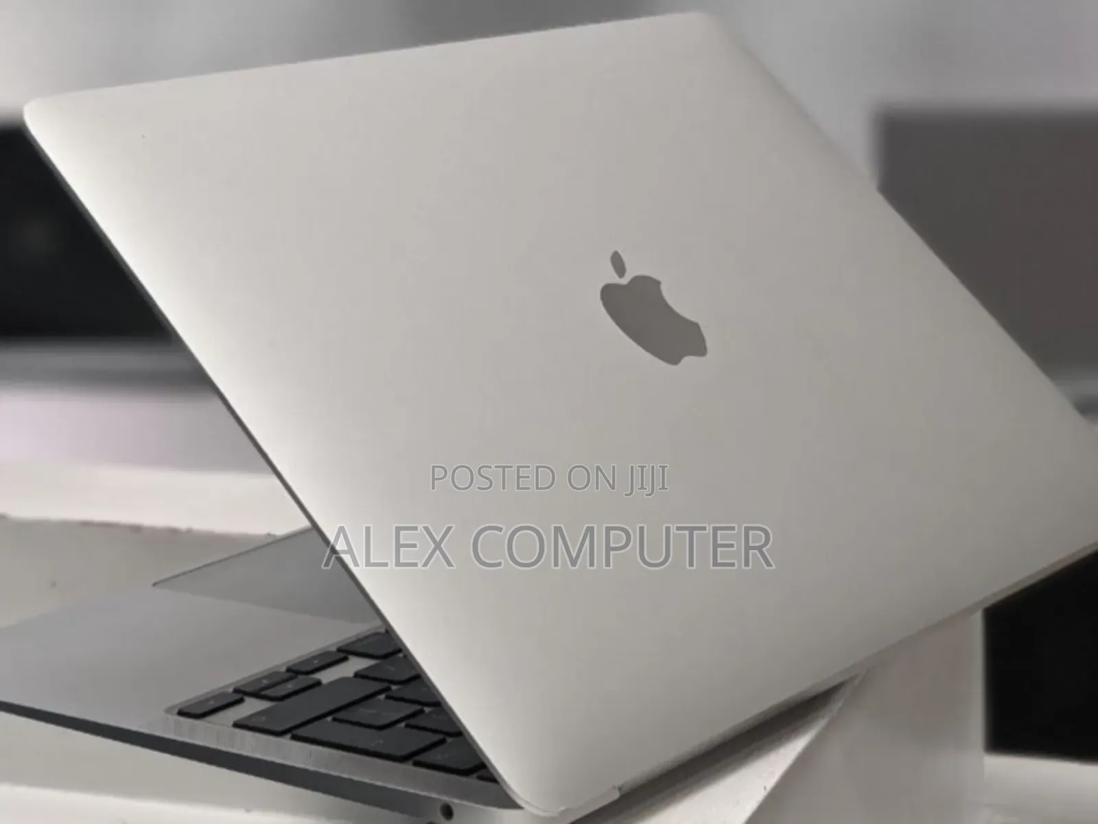 New Laptop Apple MacBook Air 2020 M1 16GB Apple M1 SSD 512GB