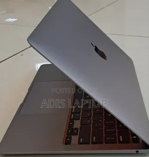 Photo - New Laptop Apple MacBook 2020 8GB Apple M1 SSD 256GB