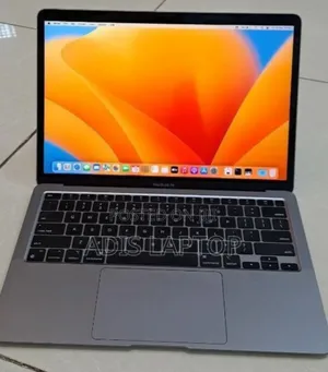 New Laptop Apple MacBook 2020 8GB Apple M1 SSD 256GB