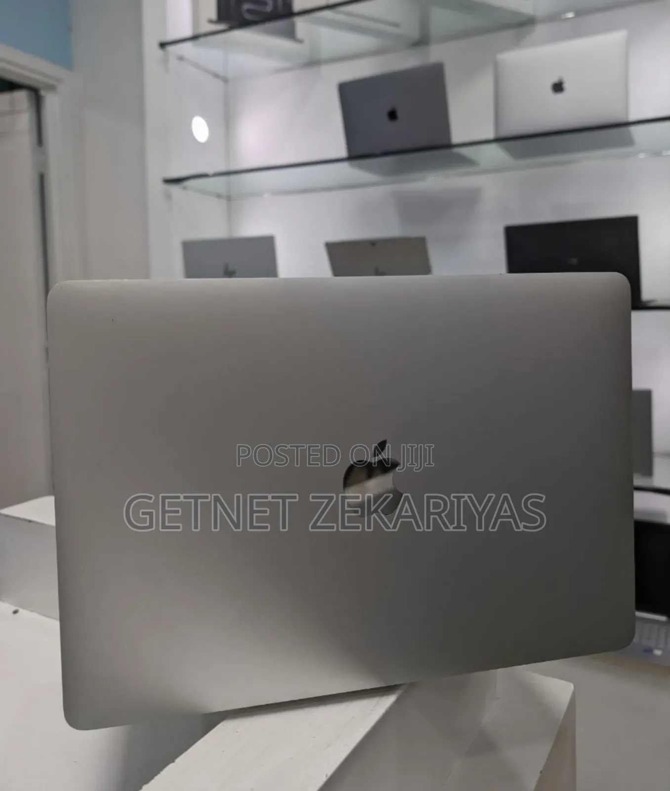 New Laptop Apple MacBook Air 16GB Apple M1 SSD 512GB