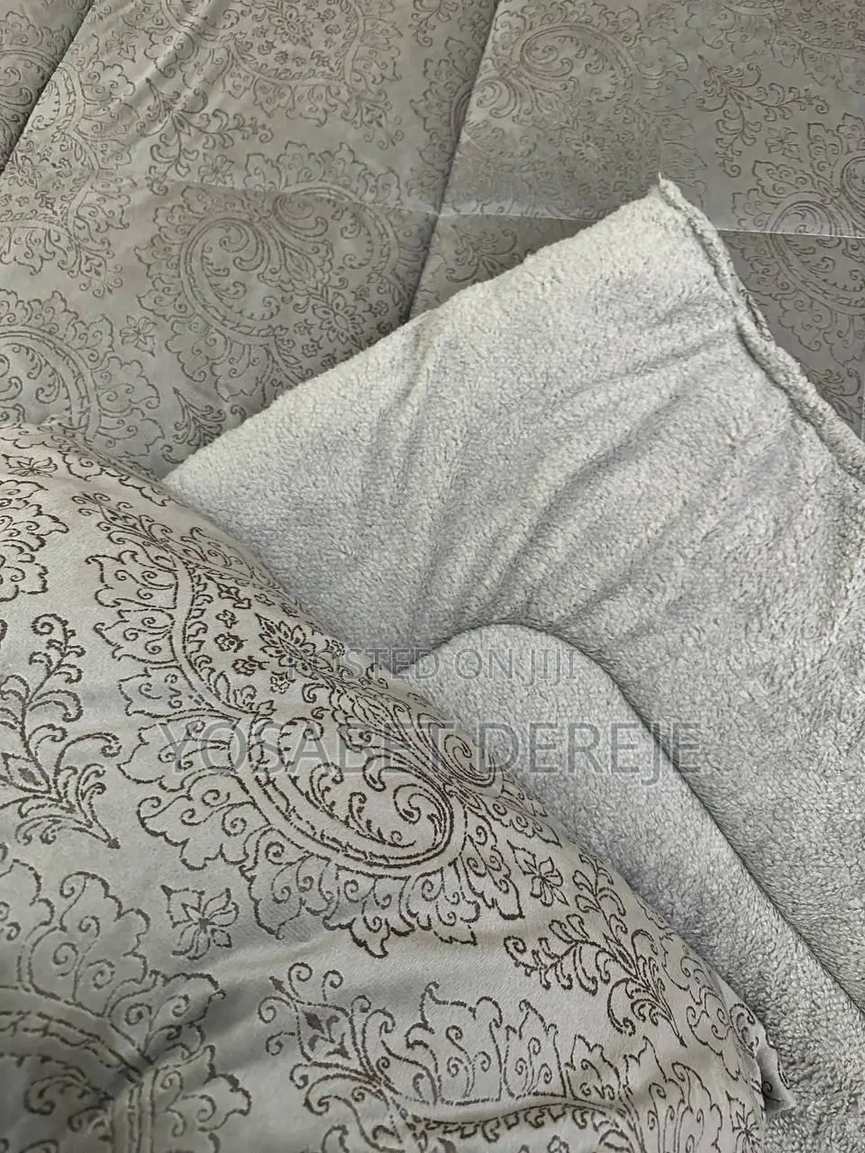 100%Cotton ባለፈር ኮንፈርት