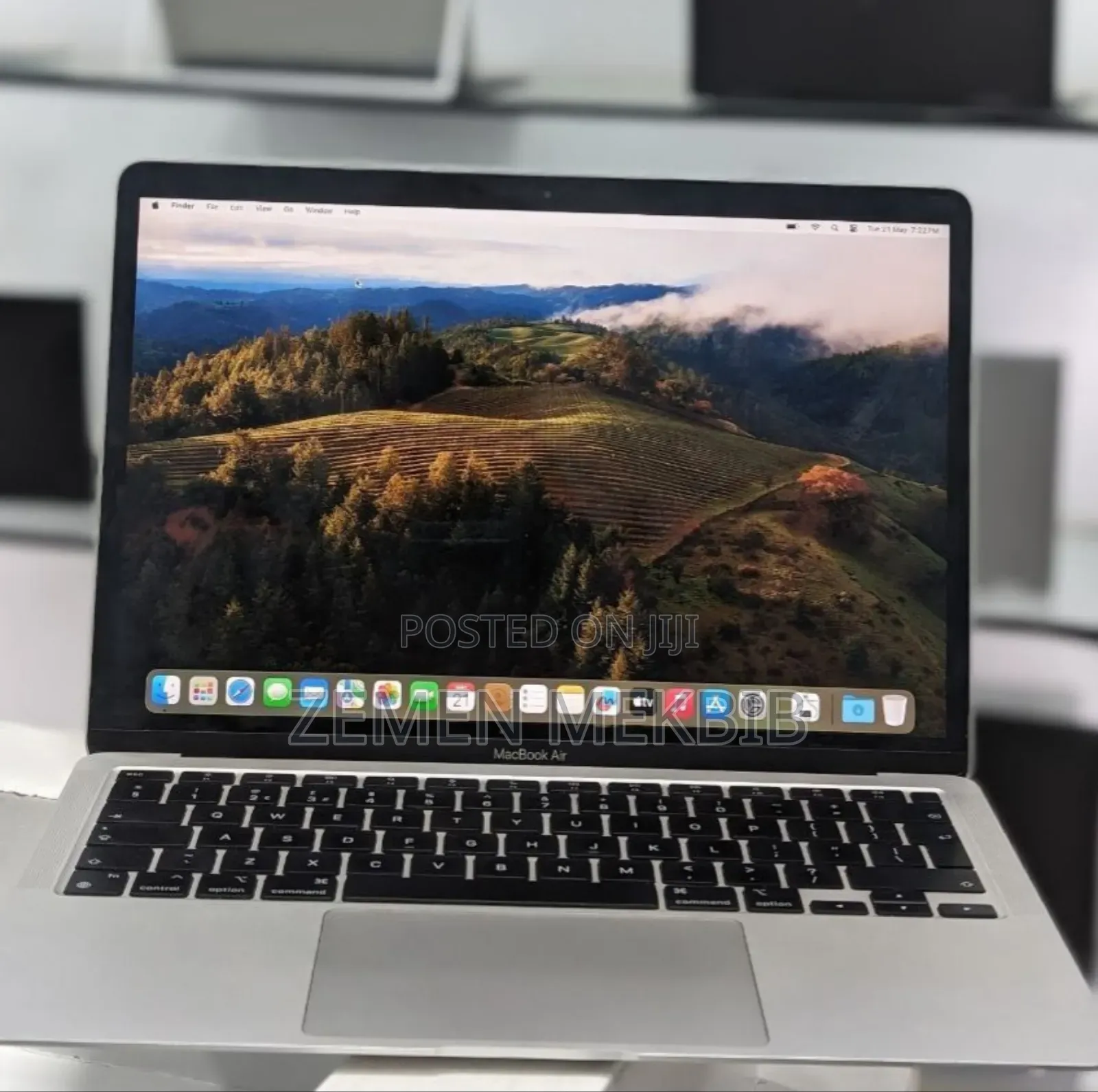 New Laptop Apple MacBook Air 2020 M1 16GB Intel Core I7 SSD 512GB