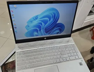 New Laptop HP Pavilion 15 16GB Intel Core I5 SSD 256GB