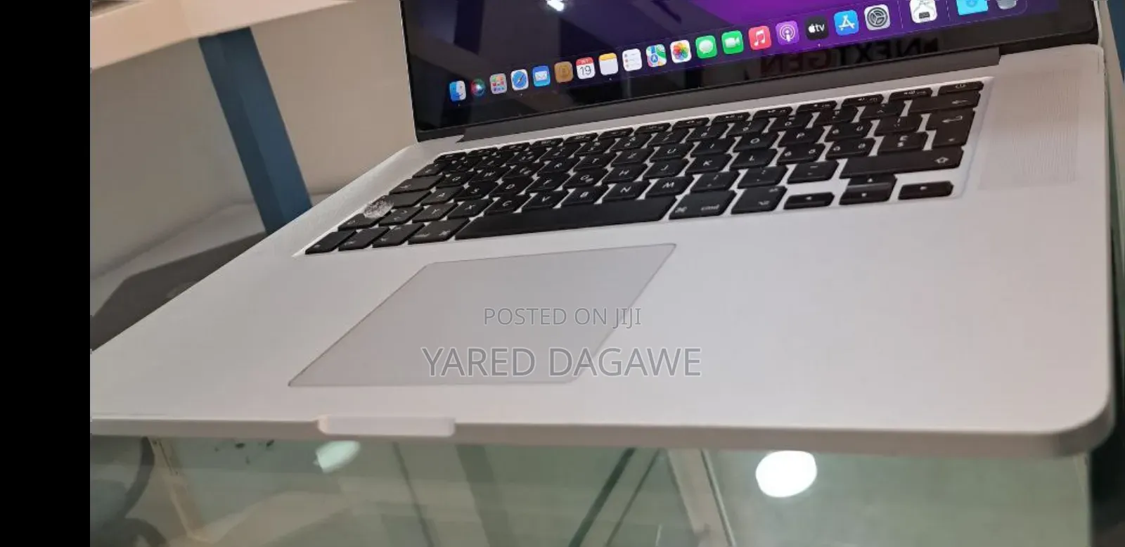 New Laptop Apple MacBook Pro 2015 8GB Intel Core I5 SSD 256GB