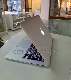 Photo - New Laptop Apple MacBook Pro 2015 8GB Intel Core I5 SSD 256GB