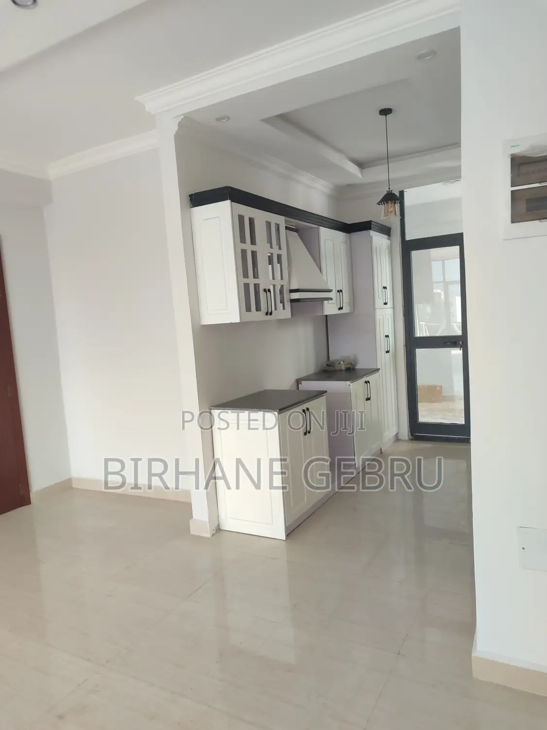 3bdrm Apartment in 3Bedroom Luxuru, Bole for rent