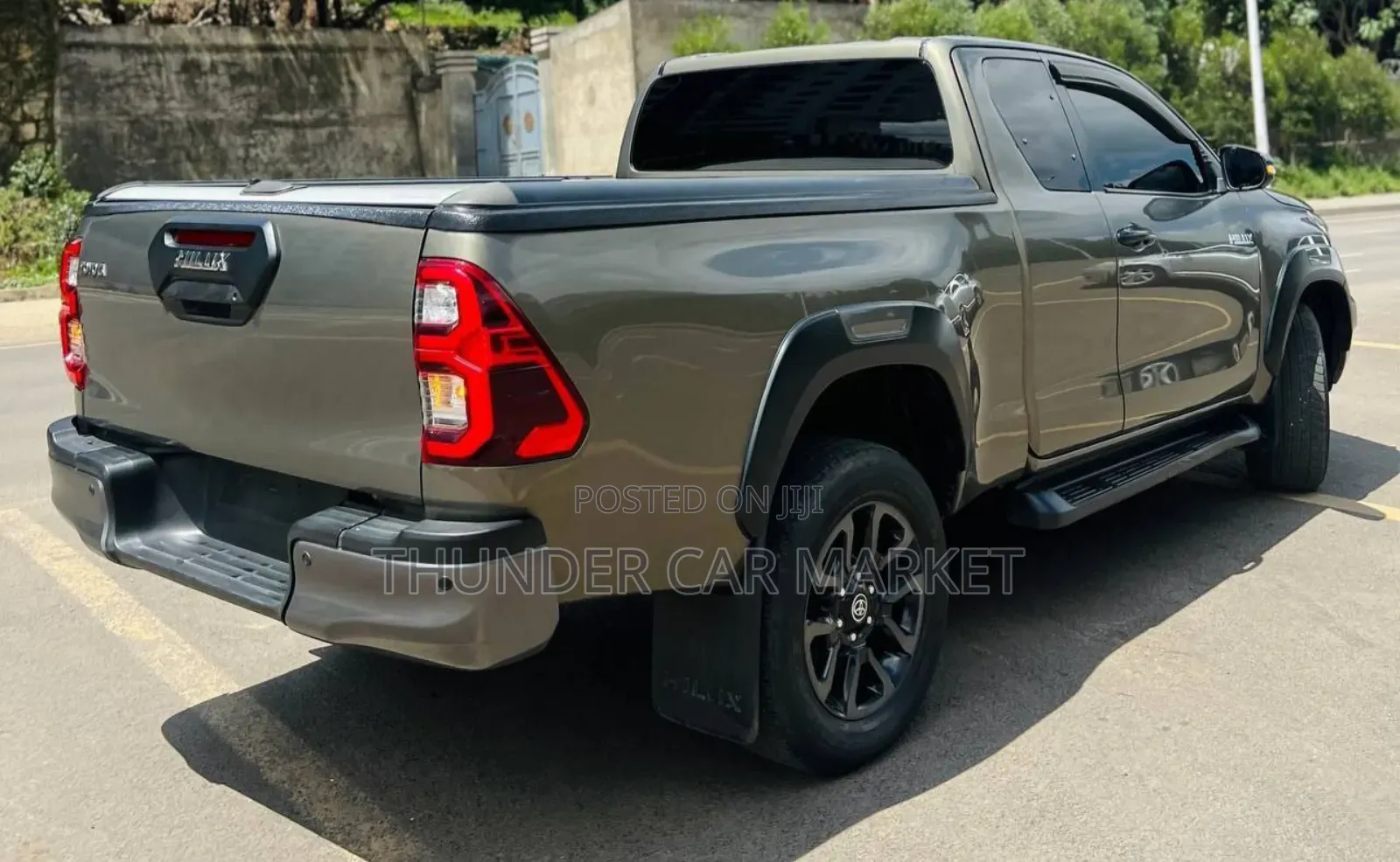 Toyota Hilux 2021 Gray