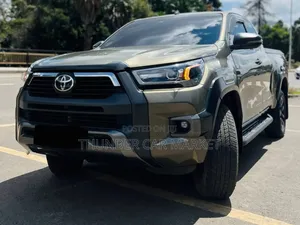 Toyota Hilux 2021 Gray