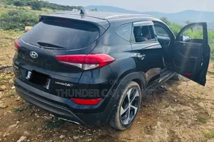 Hyundai Tucson 2017 Matt Black