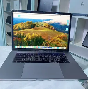 Photo - New Laptop Apple MacBook Pro 2019 16GB Intel Core I9 SSD 1T