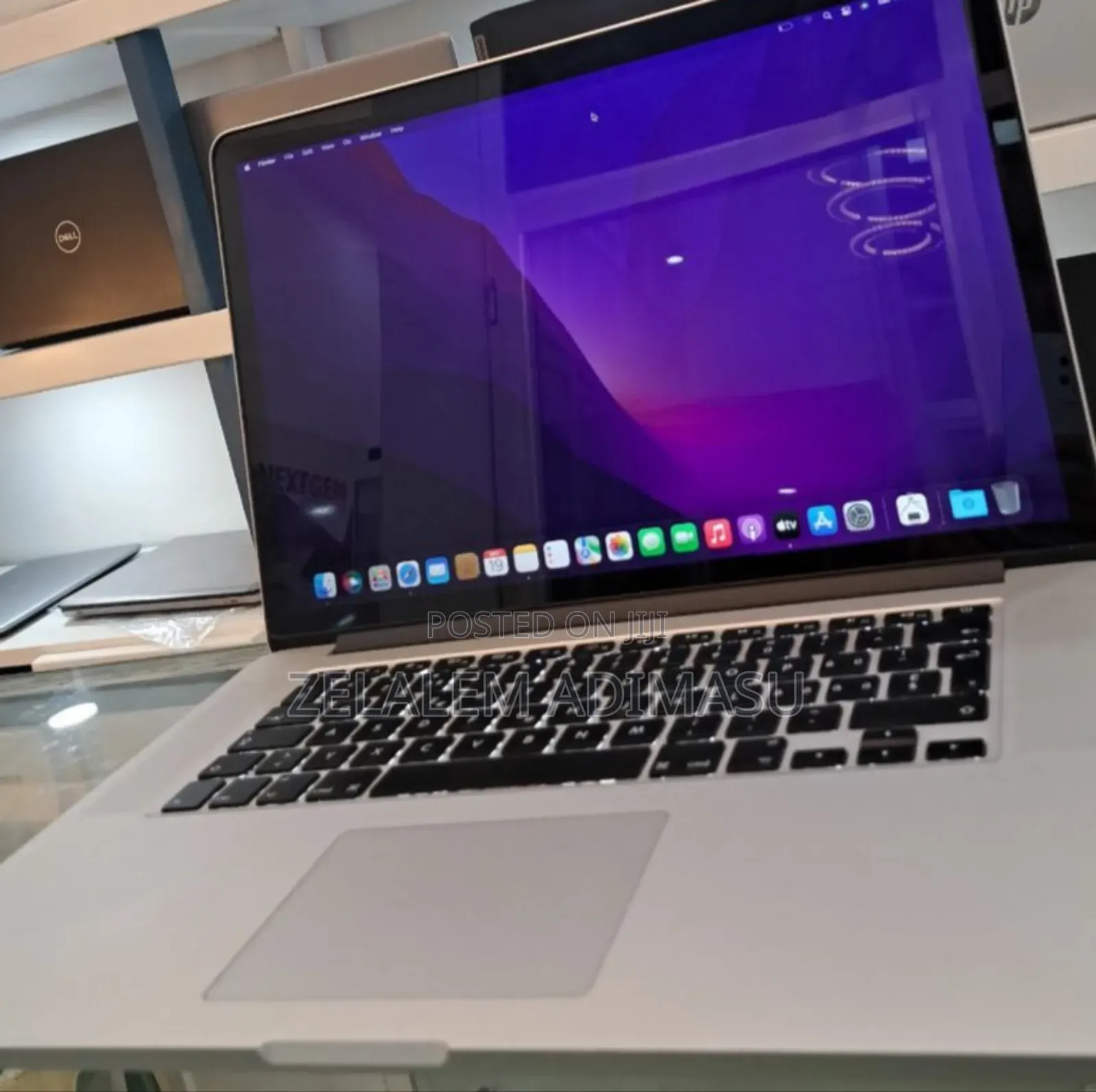 New Laptop Apple MacBook Pro 2015 16GB Intel Core I7 SSD 256GB