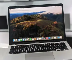 New Laptop Apple MacBook 2020 16GB Apple M1 SSD 512GB