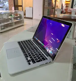 New Laptop Apple MacBook 2015 8GB Intel Core I5 SSD 256GB