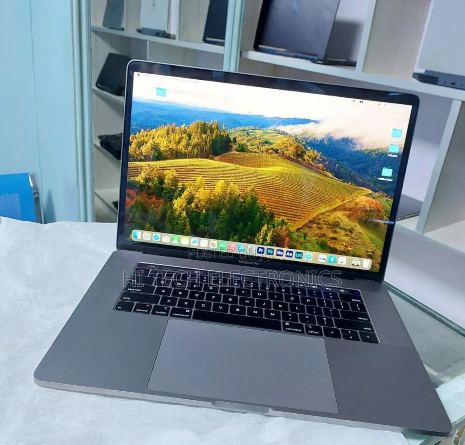 New Laptop Apple MacBook Pro 2019 32GB Intel Core I9 SSD 512GB