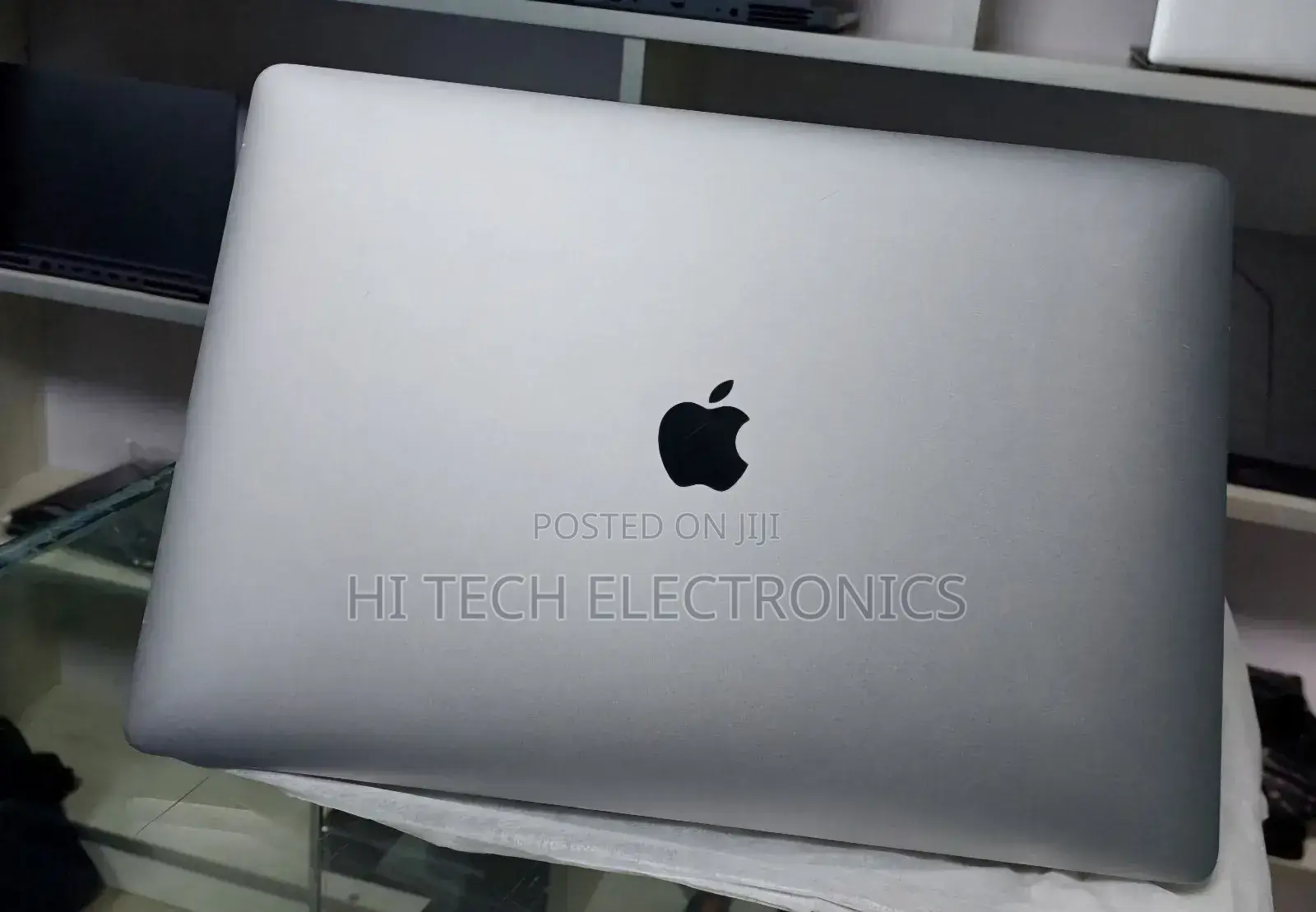 New Laptop Apple MacBook Pro 2019 32GB Intel Core I9 SSD 512GB