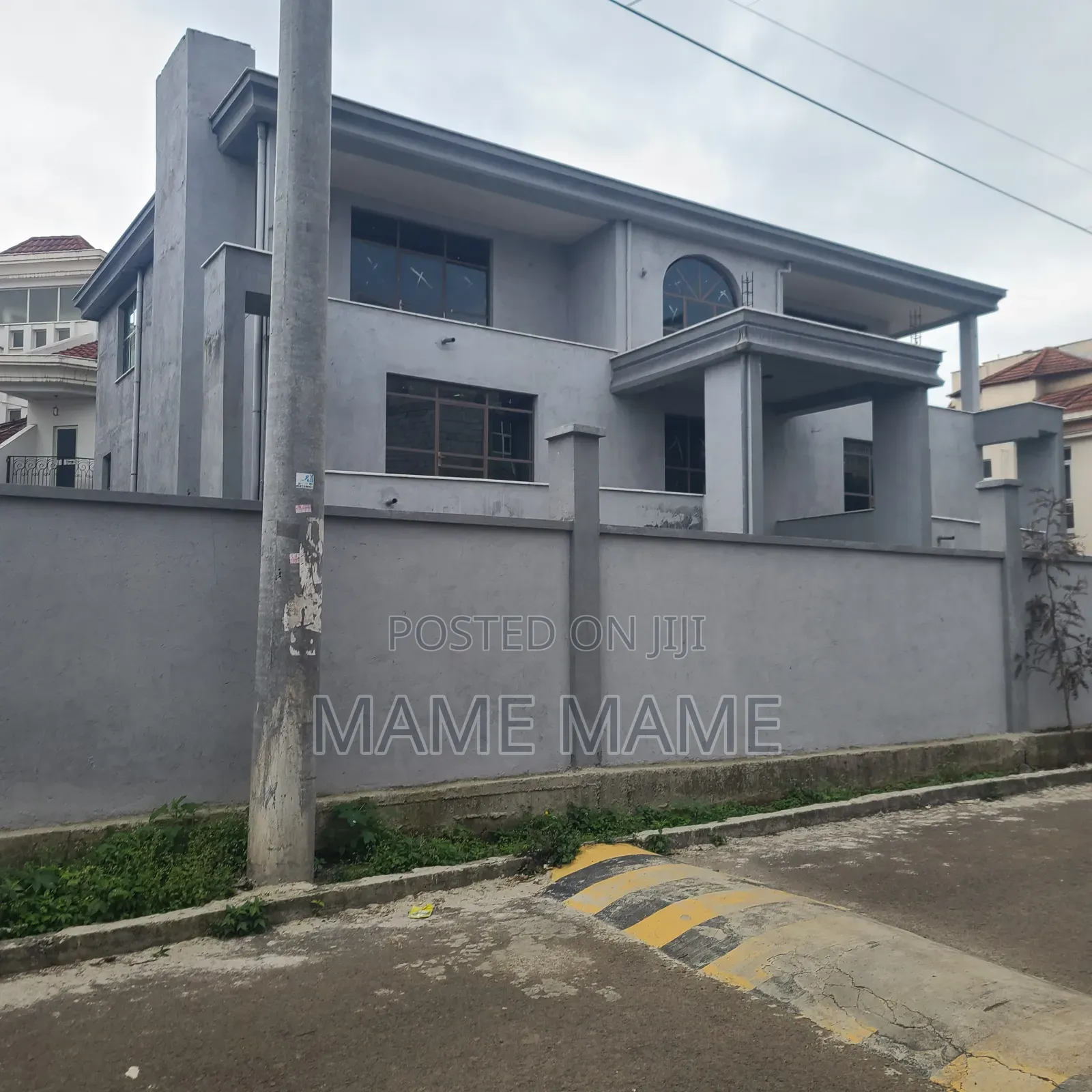 10bdrm House in Addis Abeba, Bole for sale