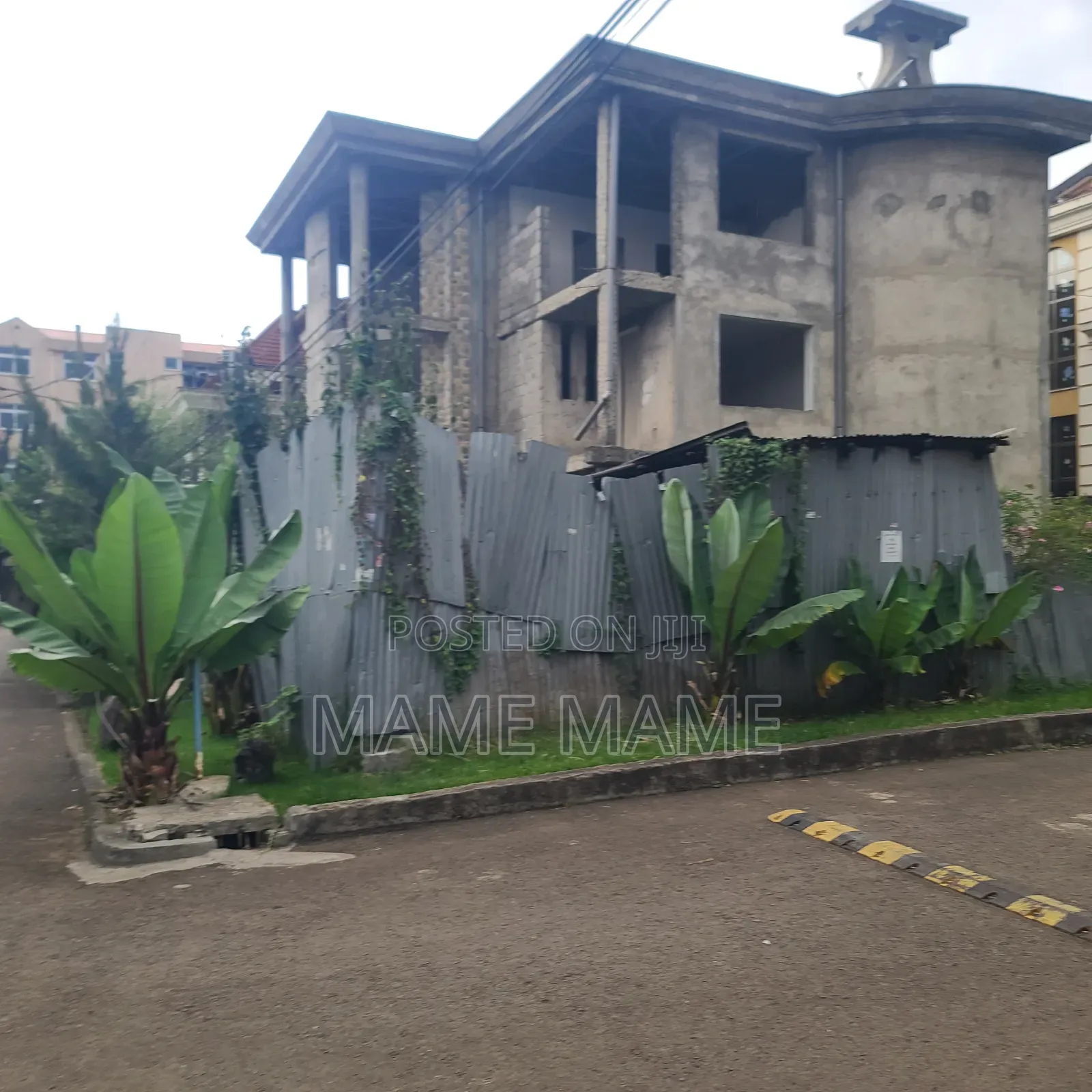 8bdrm House in Addis Abeba, Bole for sale