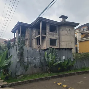 8bdrm House in Addis Abeba, Bole for sale