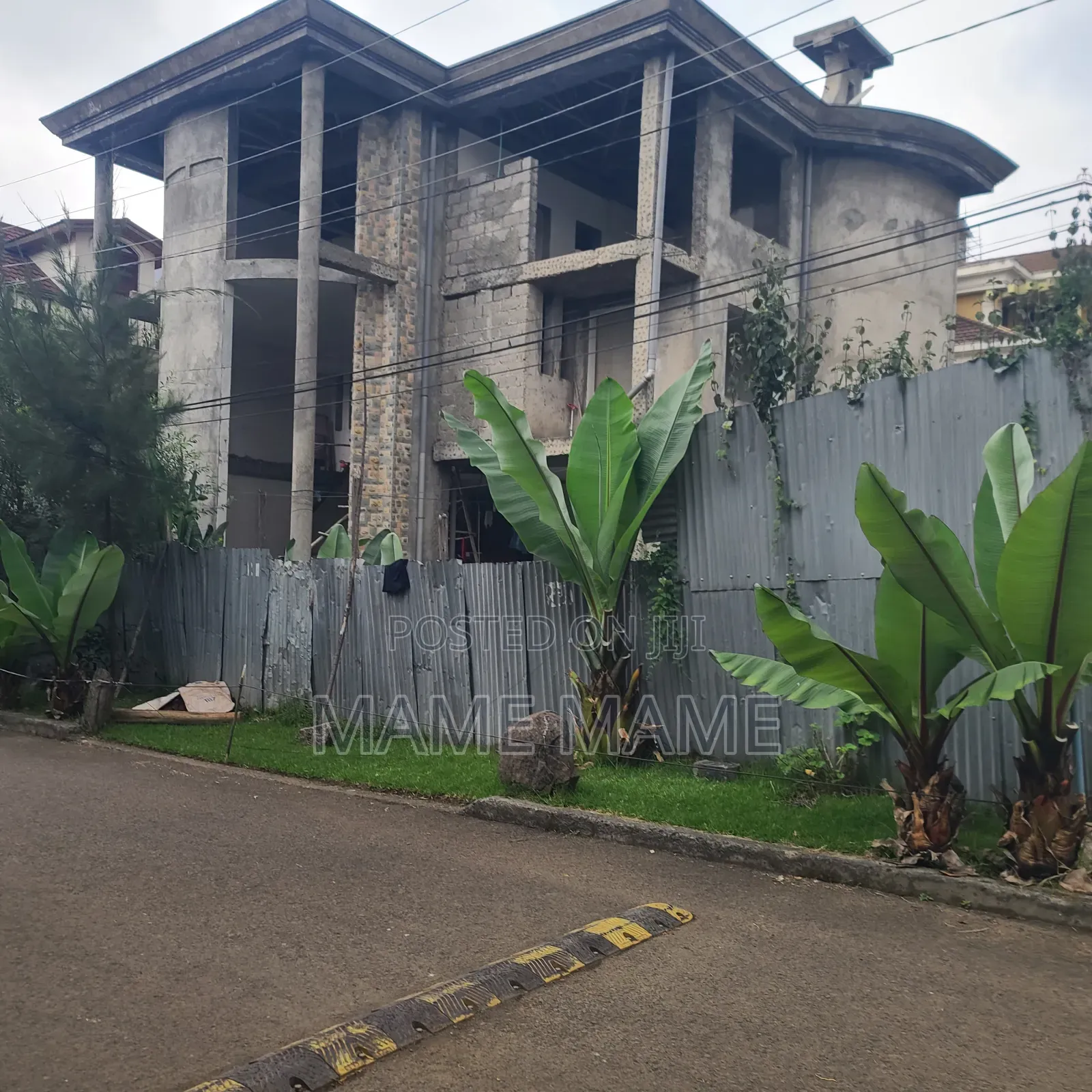 8bdrm House in Addis Abeba, Bole for sale