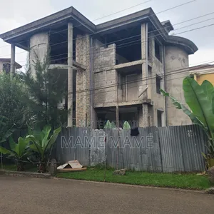 Photo - 8bdrm House in Addis Abeba, Bole for sale