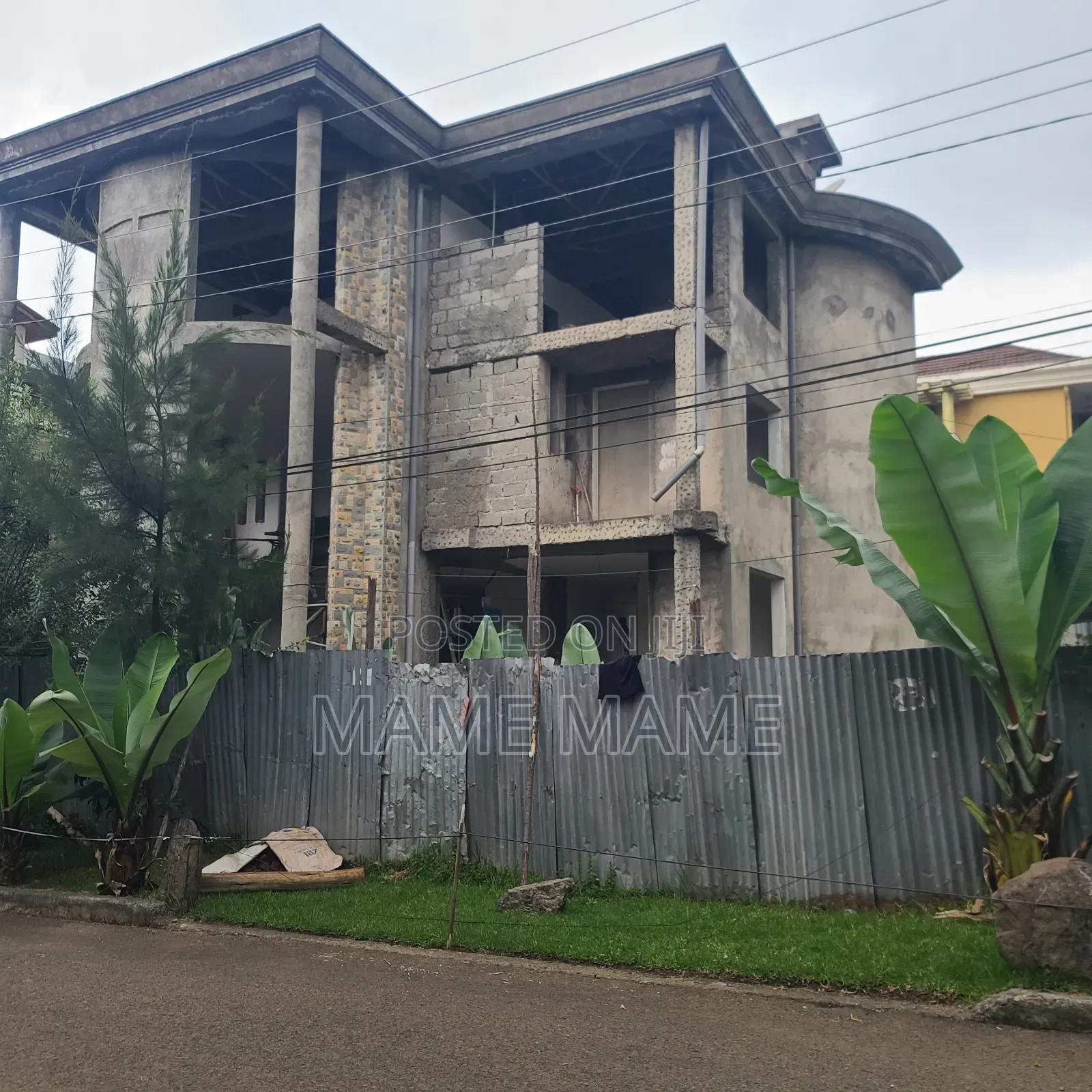 8bdrm House in Addis Abeba, Bole for sale