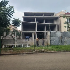 7bdrm House in Addis Abeba, Bole for sale