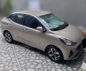 Photo - Hyundai I10 2021 Gold