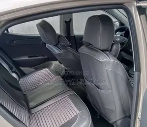 Hyundai I10 2021 Gold