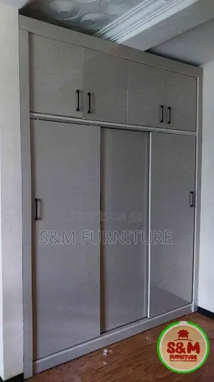 Photo - Attractive Wardrobe.