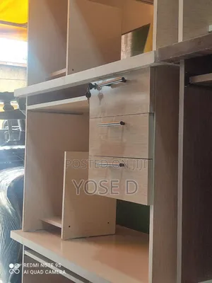 Best New Office Tables