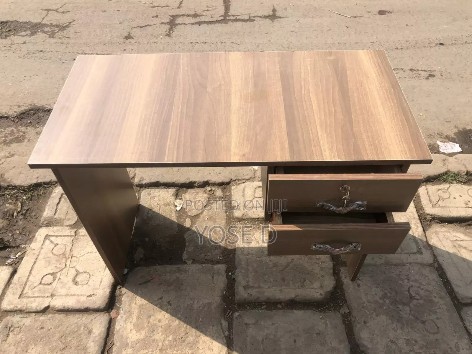 Best 1.20m Office Tables