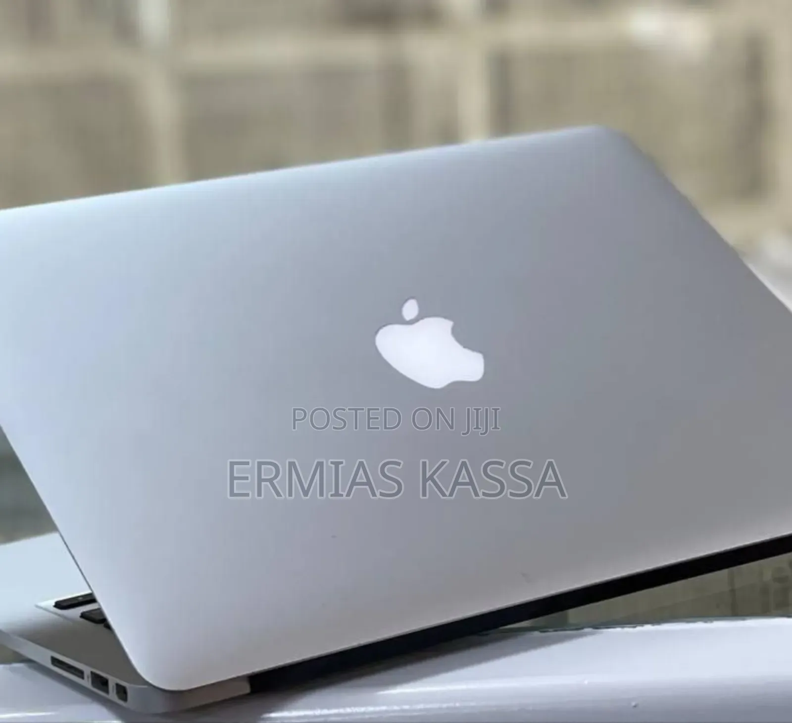 New Laptop Apple MacBook Air 2015 4GB Intel Core I5 SSD 128GB