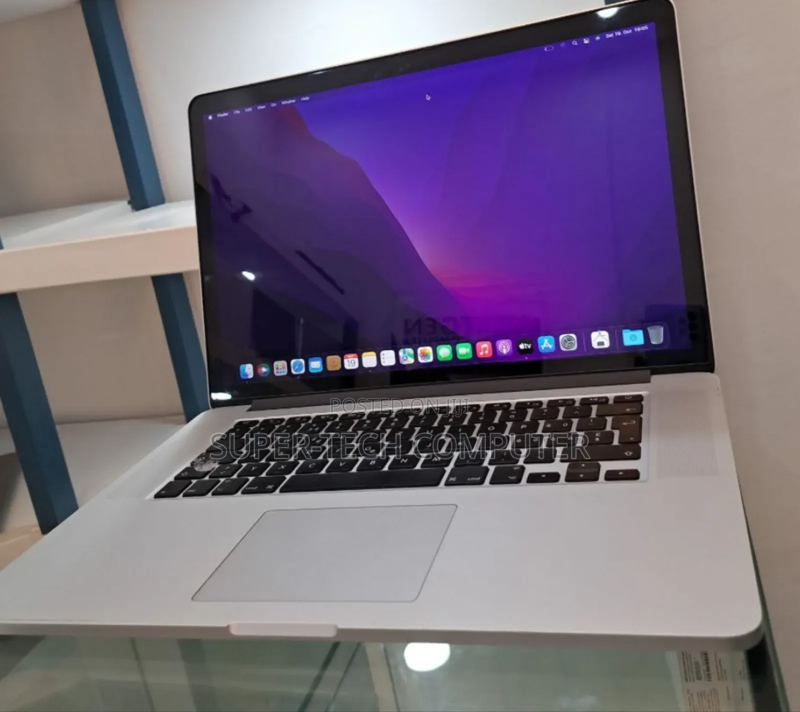 New Laptop Apple MacBook Pro 2015 16GB Intel Core I7 SSD 256GB