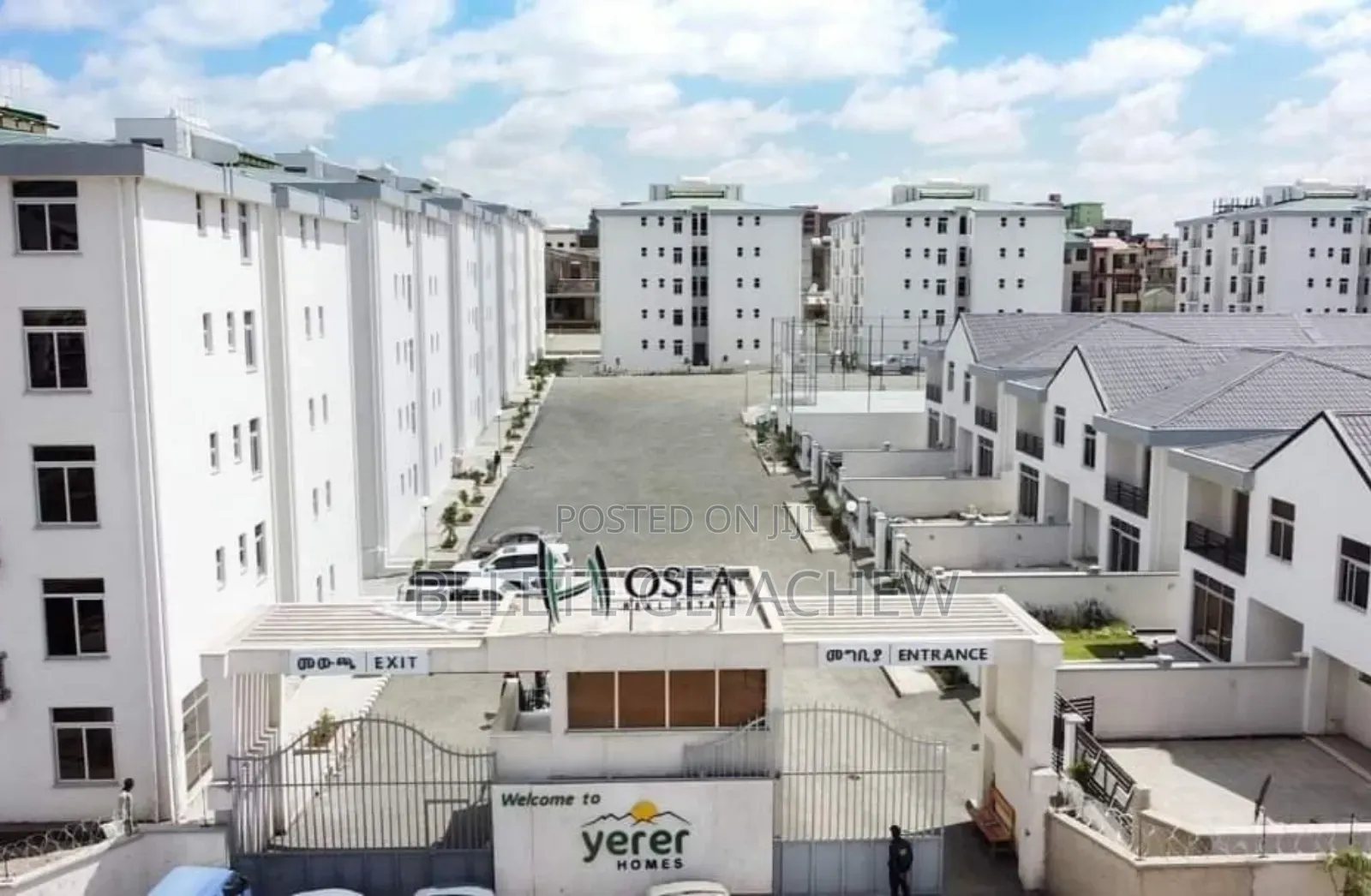 3bdrm Apartment in Ayat Hosea, Bole for sale
