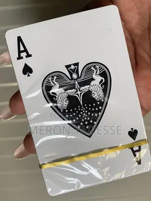 Photo - Vegas Angels Plastic Playing Cards ካርታ የሚታጠብ