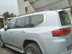 New Toyota Land Cruiser 2024 Silver