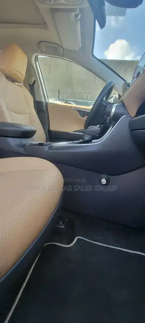 New Toyota RAV4 2021 White