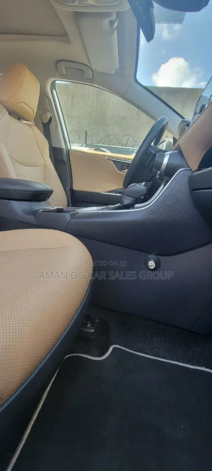 New Toyota RAV4 2021 White