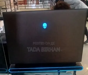 New Laptop Alienware M17x R2 24GB Intel Core I9 SSD 1T