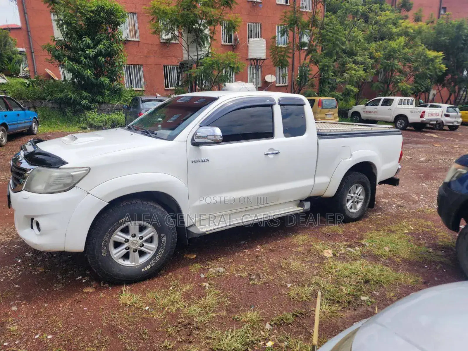 Toyota Hilux 2014 White