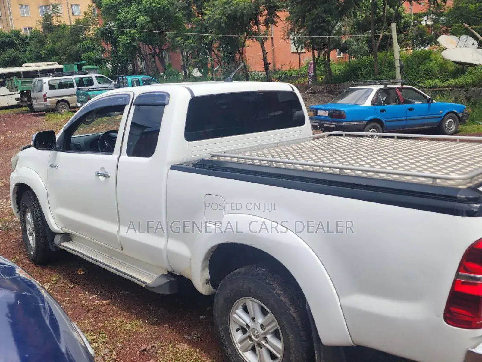 Toyota Hilux 2014 White